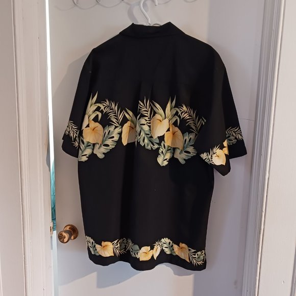 Bill Blass Mens Shirt Large, Short Sleeve Black Hawaian Print - Picture 3 of 3